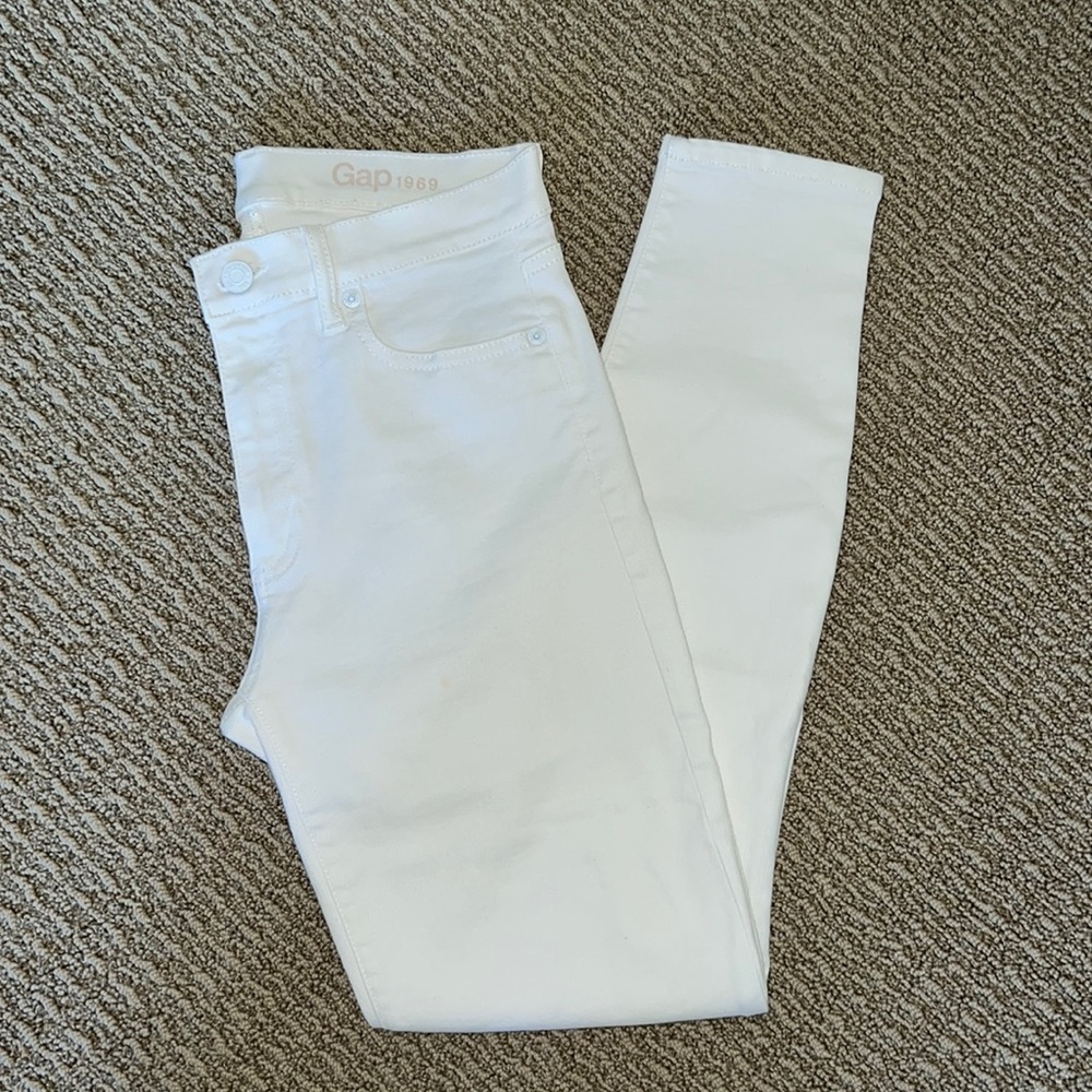 Gap True Skinny White Jeans Size 28r